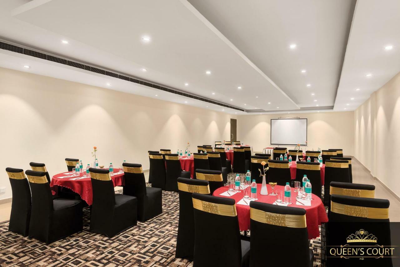 Hotel Ramada Neemrana Extérieur photo
